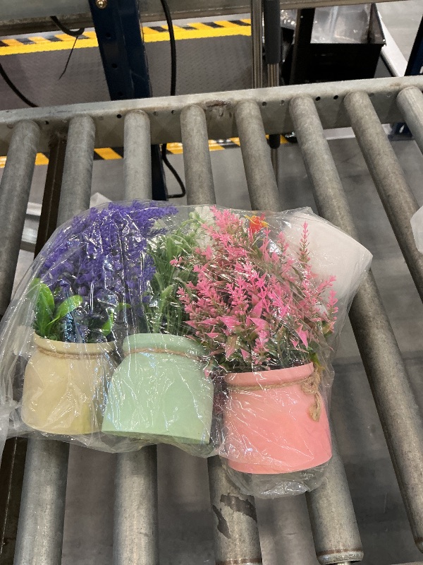 Photo 1 of Yoratee Artificial Pot Flowers (4pcs)