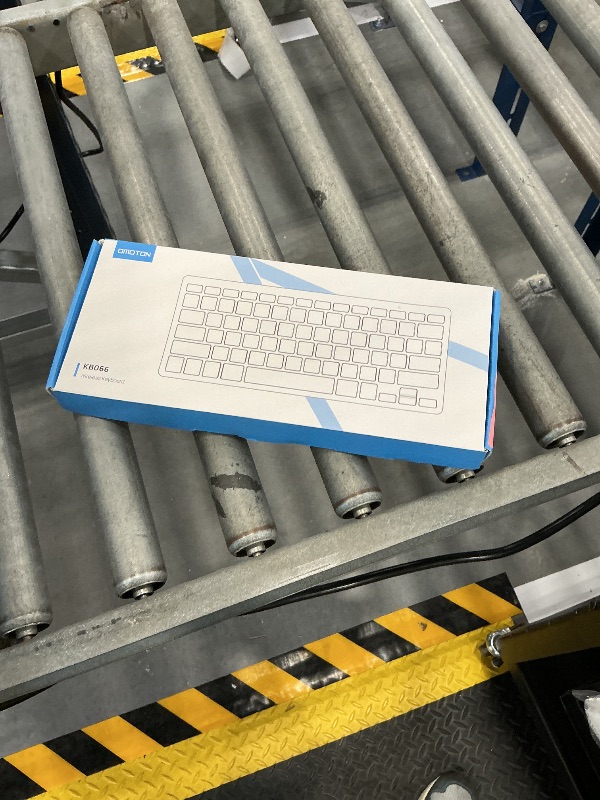 Photo 1 of OMOTON Wireless Mac Keyboard - Silverwhite