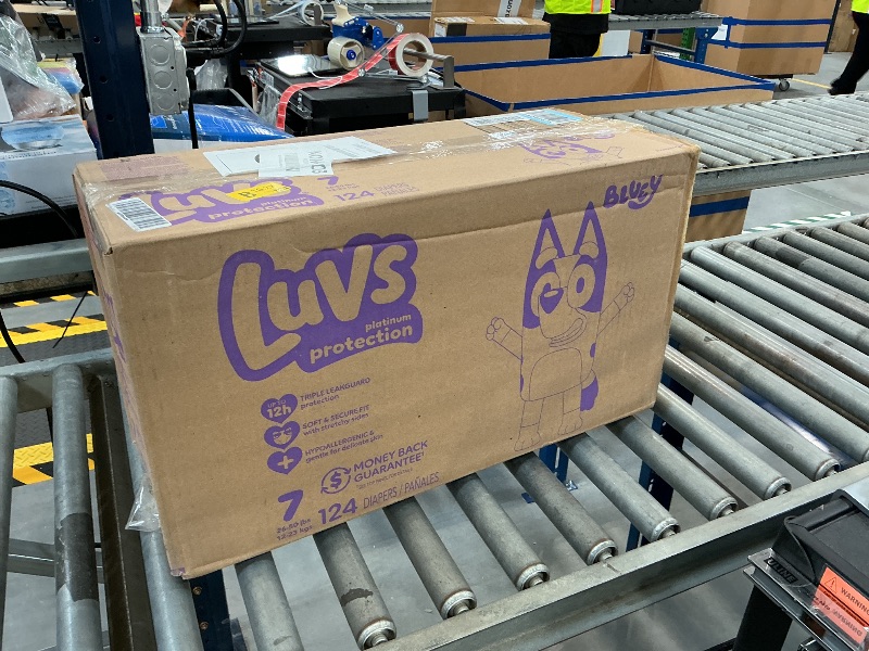 Photo 1 of Luvs Platinum Protection Diapers, Size 7, 124 Count