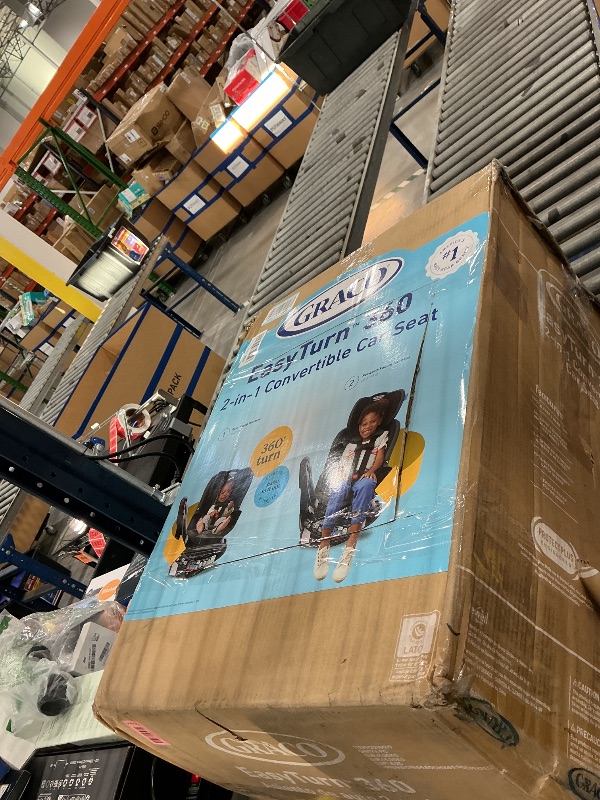 Photo 1 of Graco EasyTurn 360 2-in-1 Convertible Car Seat