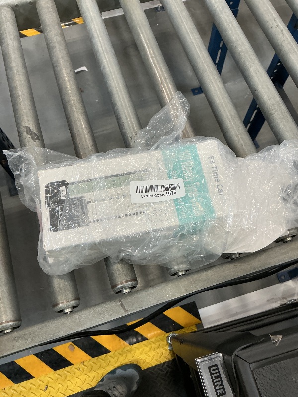 Photo 1 of 300 E8 Weekly Thermal Time Cards, Compatible with Lathem 2100HD & 800P