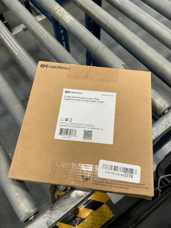 Photo 1 of Cable Matters Cat 6 Ethernet Cable, 5ft, 90 Degree Angled