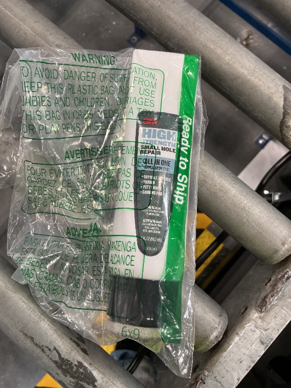 Photo 1 of 3M High Strength Small Hole Repair Tool