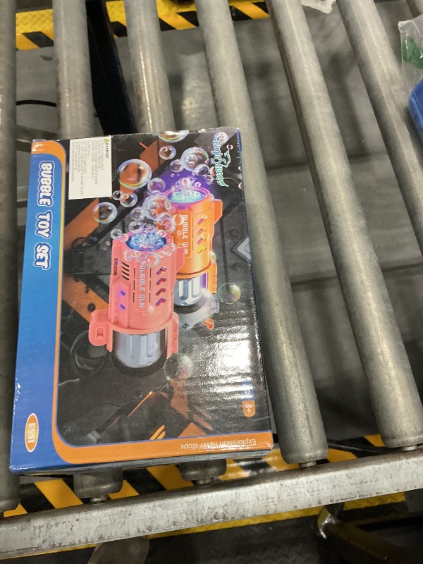 Photo 1 of EagleStone 2 Pack Revolver Bubble Guns