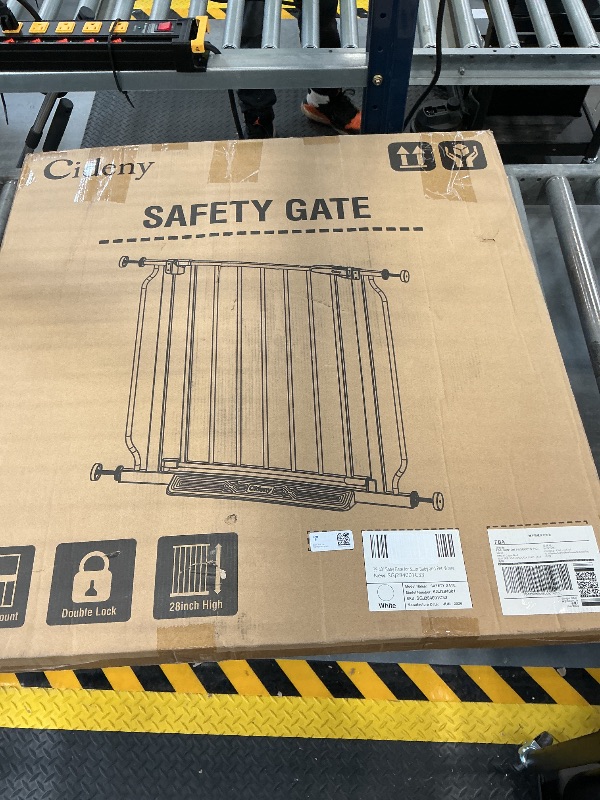View 2 of Cideny Baby Gate Auto Close 29"-40" 28" Tall