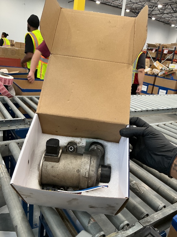 Photo 1 of Dacall Electric Engine Water Pump for BMW