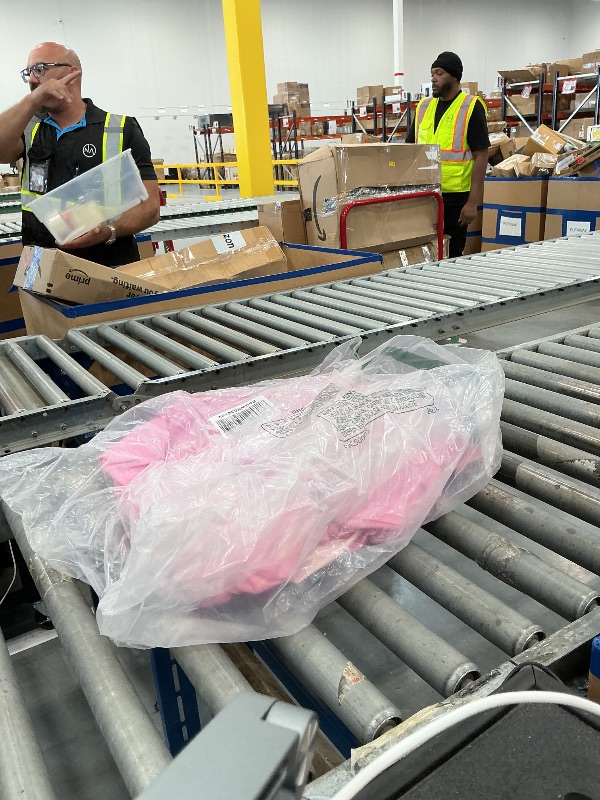 Photo 1 of SHXKUAN Inflatable Baby Bathtub - Pink