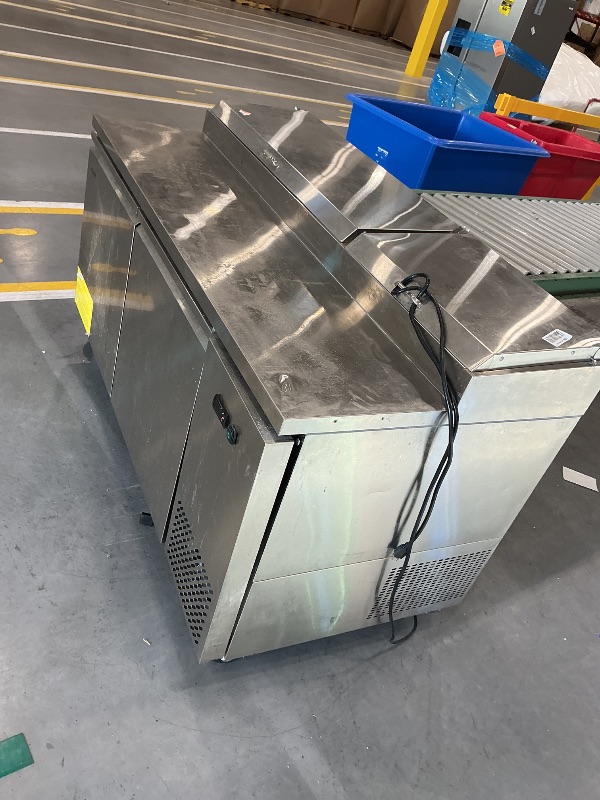 Photo 1 of VEVOR 67" Commercial Refrigerator Pizza Prep Table 20.3 Cu.Ft. 9 Pans
