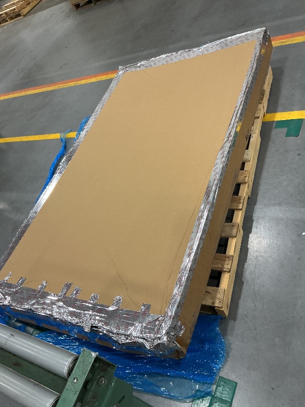 Photo 1 of GENERIC POOL TABLE TOP, UNKIWN MODEL, DAMAGED ****