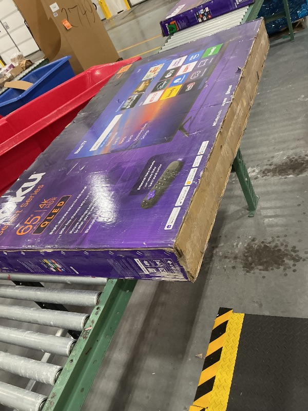 Photo 1 of Roku 65-Inch Select Series Smart TV 2026-4K (2160p) QLED TV