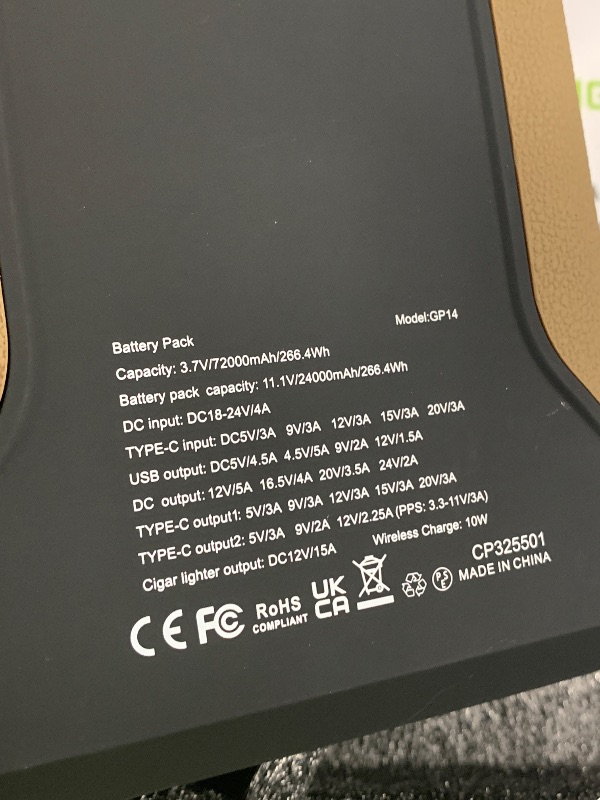 Photo 1 of ***BROKEN, SOLD FOR PARTS*** EASYLONGER CPAP Battery Backup Power Supply ES720, 266.4Wh(Exceeds Airline Limit) for AirSense 11, AirSense 10, AirCurve 10, AirMini, Philips Dreamstation/ 2, Emergency Battery for Outdoor Camping**USED**