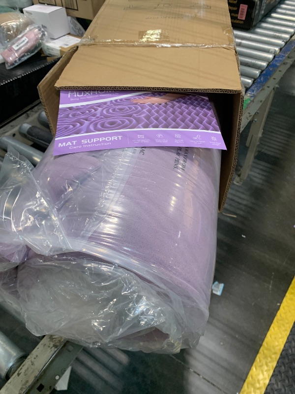 Photo 1 of ***** THE PRODUCT IS NOT THE SAME AS ON PICTURE BUT SIMILAR****Memory Foam Mattress Topper Queen Size