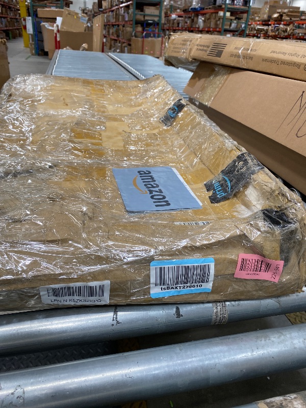 Photo 1 of *Minor damage* TRQ Radiator 2 Row Aluminum Core Compatible with 97-04 Ford F-150 5.4L V8 99-03 F-150 4.6L V8 99-03 F-250 Super Duty 5.4L V8 99-03 F-350 Super Duty 5.4L V8 97-02 Expedition Towing Package