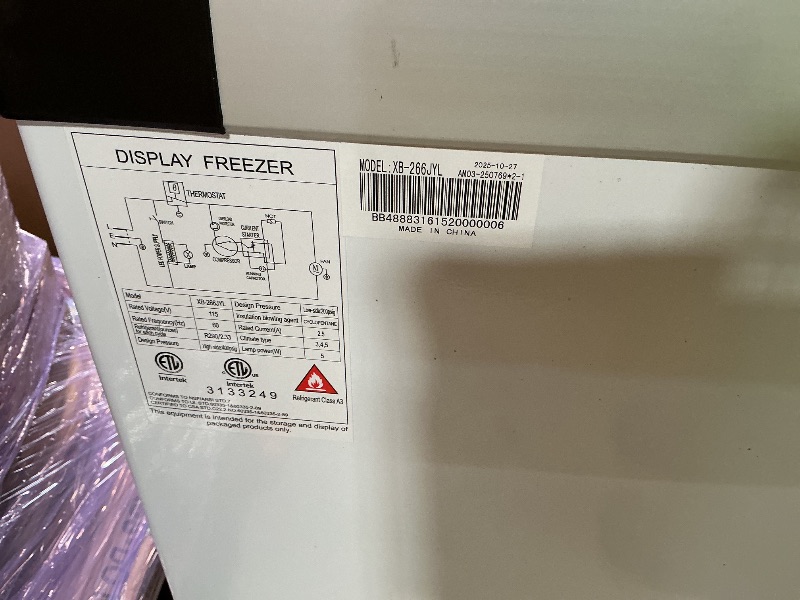 Photo 1 of **dirt/dents/scrapesBEYOU 9.4cu Commercial Ice Cream Display Freezer-2 Sliding Glass Doors