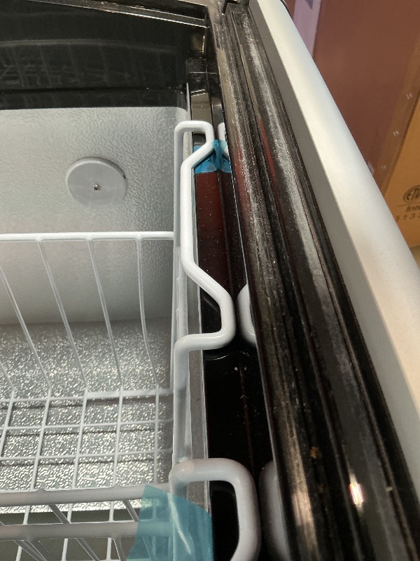 Photo 1 of **dirt/dents/scrapesBEYOU 9.4cu Commercial Ice Cream Display Freezer-2 Sliding Glass Doors