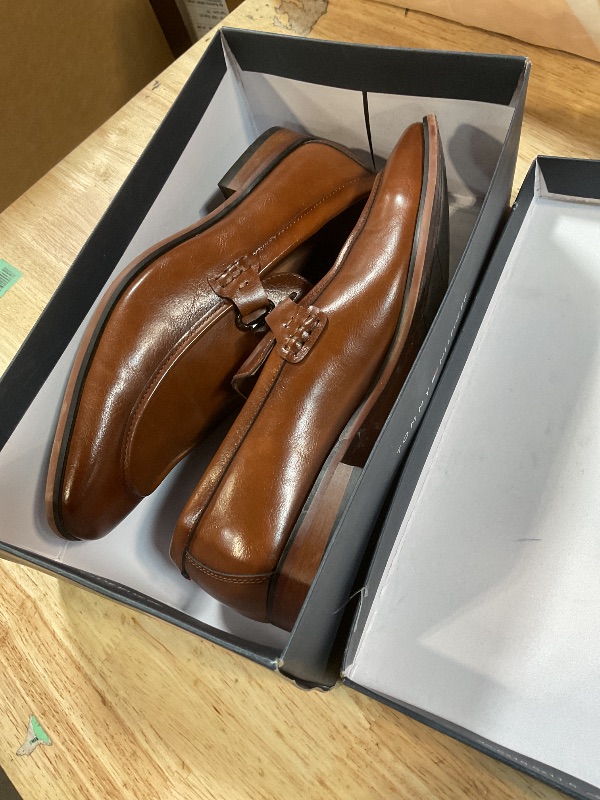 Photo 1 of **MINOR DAMAGE (SCUFFS)*** Tommy Hilfiger Senner Medium Brown 8.5 D (M)