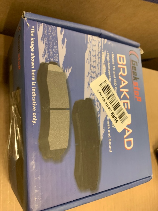 Photo 1 of Front Ceramic Brake Pads, D1044 Brake Pads Front Set for 2004-2018 Ford Focus, 2013-2018 Escape, 2014 Transit Connect, 04-13 Mazda 3, 06-15 Mazda 5, 07-13 Volvo C30, C70, S40, V50