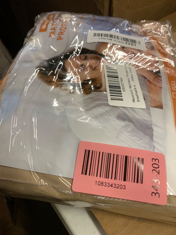 Photo 1 of Mecerock Twin Waterproof Fitted Sheet Noiseless Protector for College Dorm