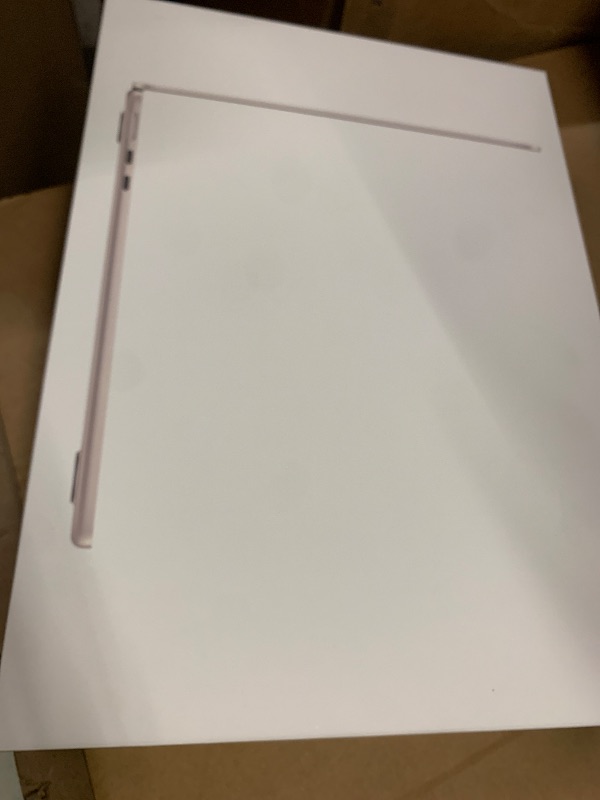 Photo 1 of Apple 2026 MacBook Air 13-inch Laptop with M5 chip: Built for AI, 13.6-inch Liquid Retina Display, 24GB Unified Memory, 1TB SSD, 12MP Center Stage Camera, Touch ID, Wi-Fi 7; Starlight
