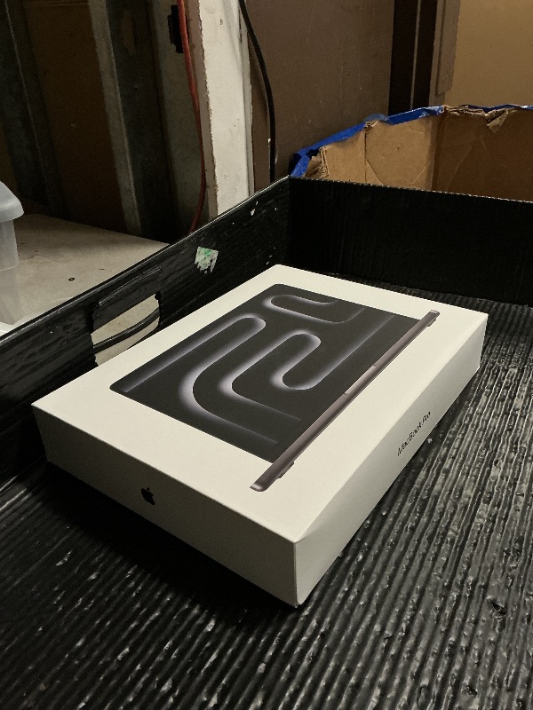 Photo 1 of Apple 2025 MacBook Pro Laptop with Apple M5 chip with 10?core CPU and 10?core GPU: Built for AI, 14.2-inch Liquid Retina XDR Display, 16GB Unified Memory, 1TB SSD Storage; Space Black