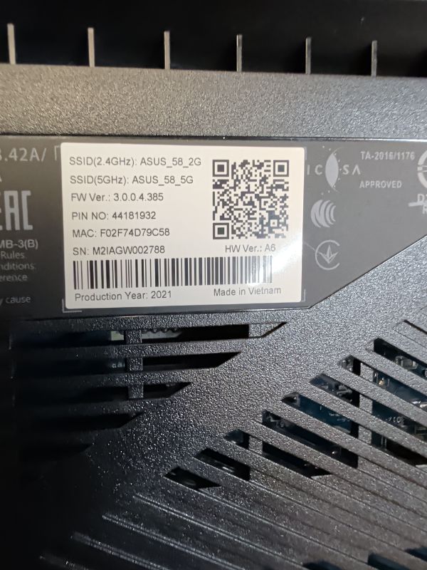View 3 of ASUS RT-AC88U Dual-Band Gigabit WiFi Router