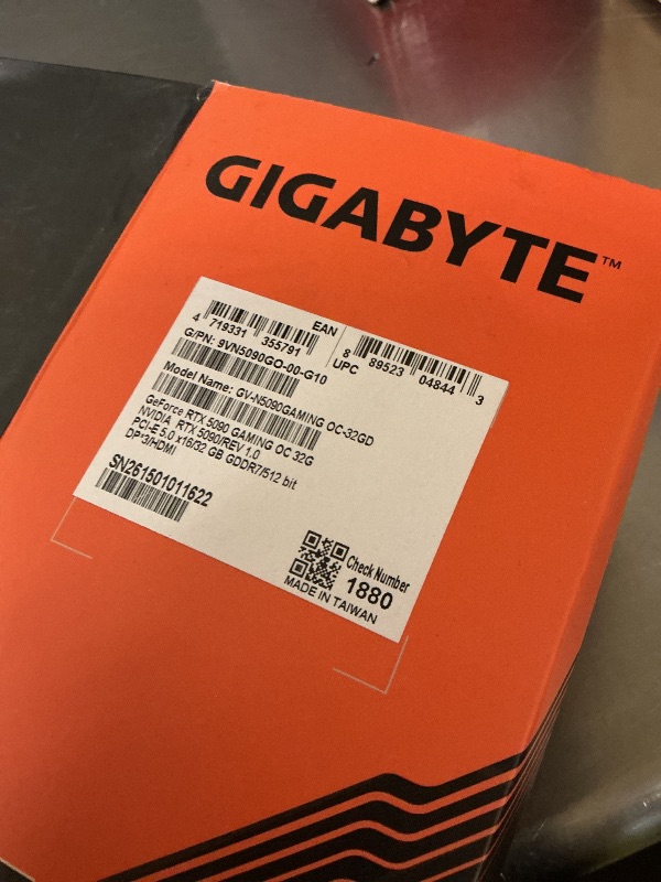 Photo 1 of GIGABYTE GeForce RTX 5090 Gaming OC 32G Graphics Card