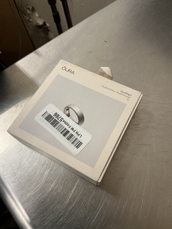 View 2 of Oura Ring 5 Smart Ring Brushed Silver Size 10