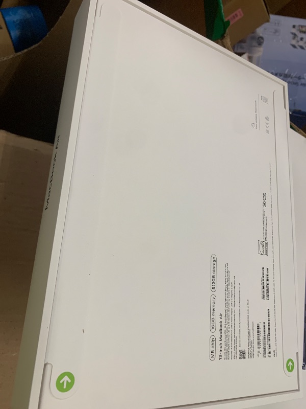 Photo 1 of Apple 2026 MacBook Air 13-inch Laptop with M5 chip: Built for AI, 13.6-inch Liquid Retina Display, 24GB Unified Memory, 1TB SSD, 12MP Center Stage Camera, Touch ID, Wi-Fi 7; Midnight