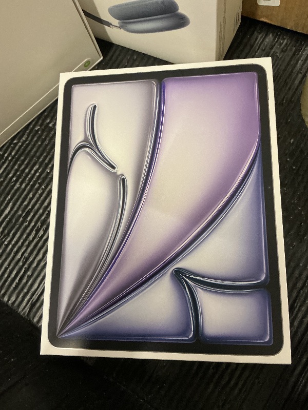 Photo 1 of FACTORY SEALED—Apple iPad Air 13-inch (M4): Liquid Retina Display, 256GB, 12MP Front/Back Camera, Wi-Fi 7 with Apple N1, Touch ID, All-Day Battery Life — Space Gray