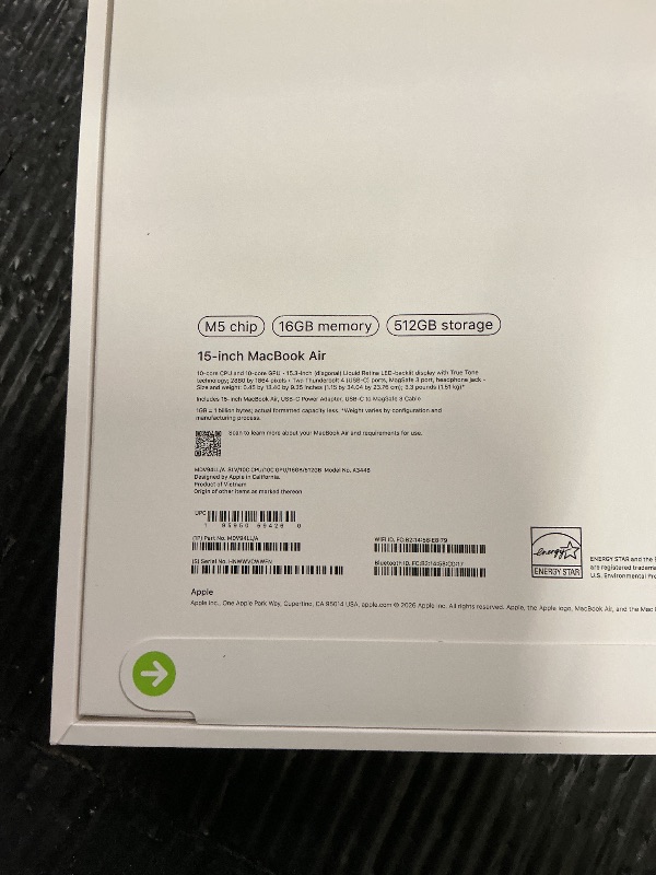Photo 1 of FACTORY SEALED—Apple 2026 MacBook Air 15-inch Laptop with M5 chip: Built for AI, 15.3-inch Liquid Retina Display, 16GB Unified Memory, 512GB SSD, 12MP Center Stage Camera, Touch ID, Wi-Fi 7; Silver