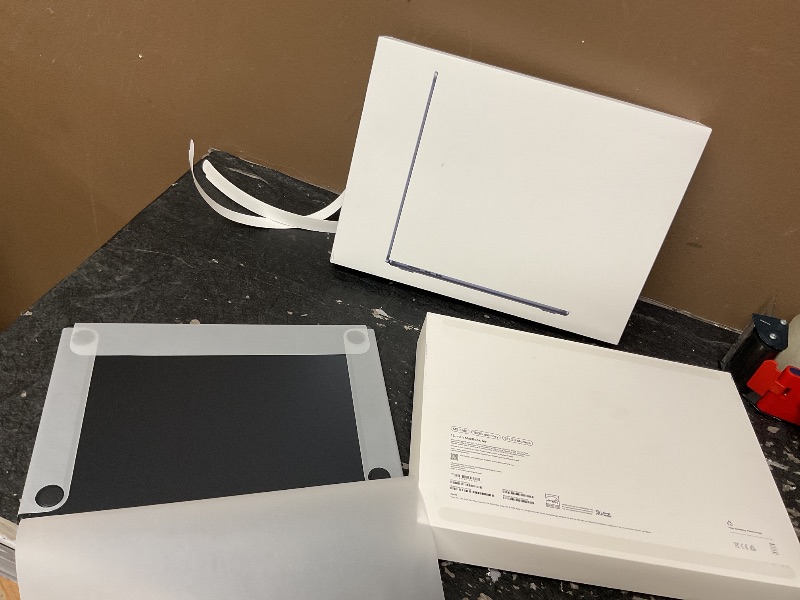 Photo 1 of FACTORY SEALED—Apple 2026 MacBook Air 15-inch Laptop with M5 chip: Built for AI, 15.3-inch Liquid Retina Display, 16GB Unified Memory, 512GB SSD, 12MP Center Stage Camera, Touch ID, Wi-Fi 7; Midnight