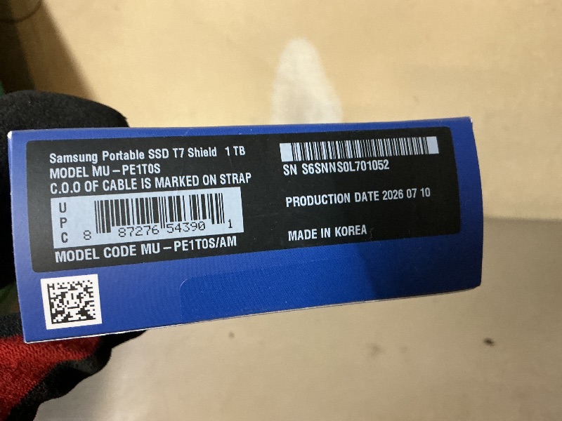 Photo 1 of Samsung T7 Shield Portable SSD 1TB, USB 3.2 Gen 2, Up to 1,050 MB/s