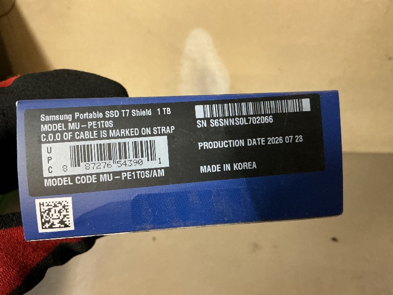 Photo 1 of Samsung T7 Shield Portable SSD 1TB, USB 3.2 Gen 2, Up to 1,050 MB/s