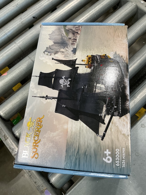 Photo 1 of 1424PCS Pirate Ship Building Blocks Toys,Creator Architecture CorsairBuilding Set(Not Compatible with Lego Pirates of The Caribbean), Wonderful Choice for 6+ Boys, Girls or Adults