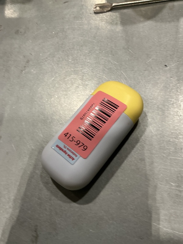 Photo 1 of ** USED *** First Aid Beauty Hydrating Sunscreen Milk, Broad Spectrum SPF 45 with Colloidal Oatmeal & Glycerin, 24-Hour Hydration, Organic UV Filters, 1.7 oz