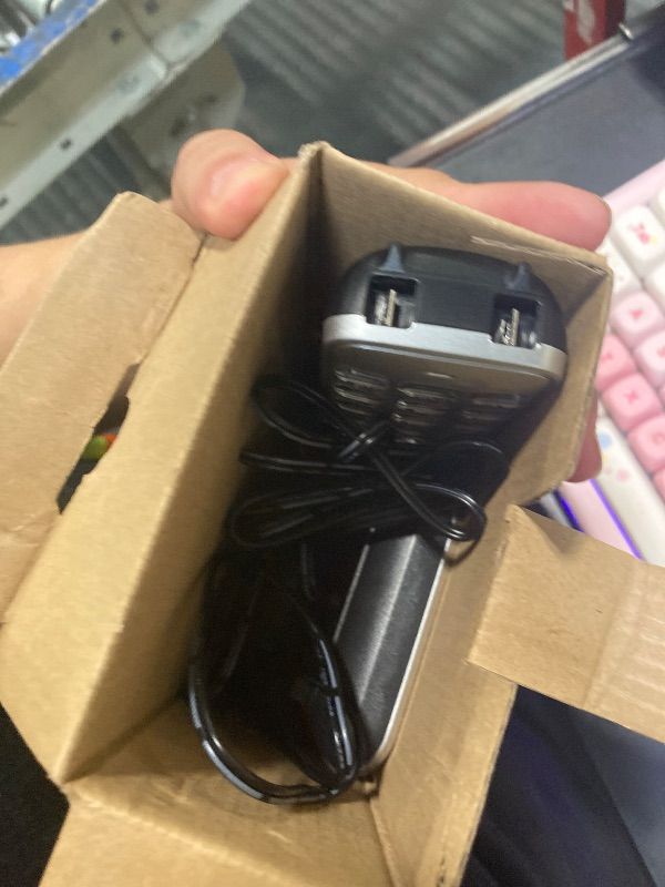 Photo 1 of !!!!HAS BEEN USED!!!!!!!
VTech CS6609 DECT 6.0 Expandable Cordless Accessory Handset Only (Requires Compatible Base: CS6619, CS6629, CS6648, CS6649) - Silver/Black