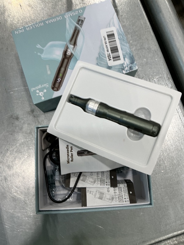 Photo 1 of 0.25mm Derma Roller Pen