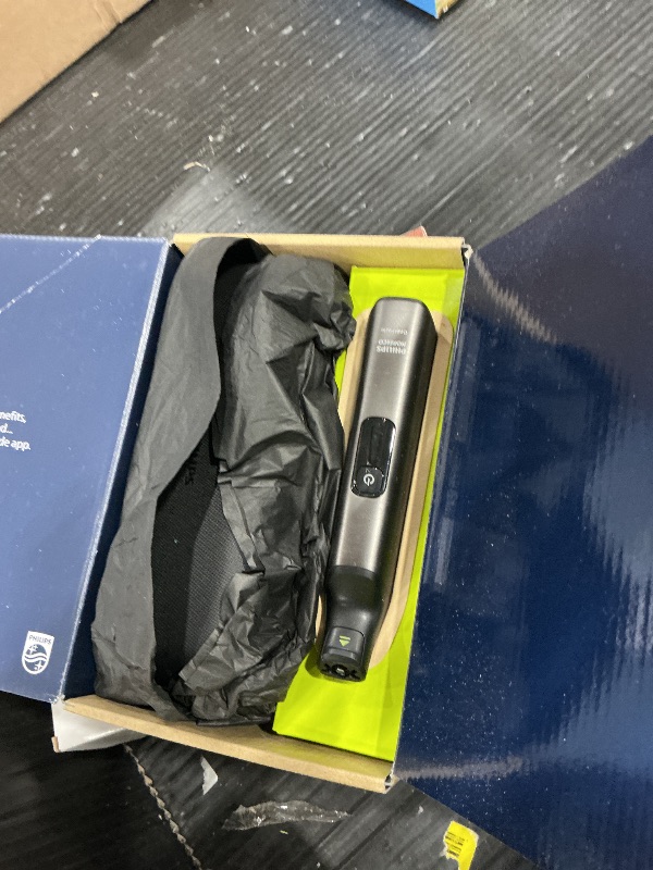 Photo 1 of [MISSING ITEMS] Philips Norelco OneBlade 360 Pro Face + Body, Hybrid Electric Beard Trimmer, Shaver and Bodygroomer, with 360 Blade Technology, Model QP6552/90