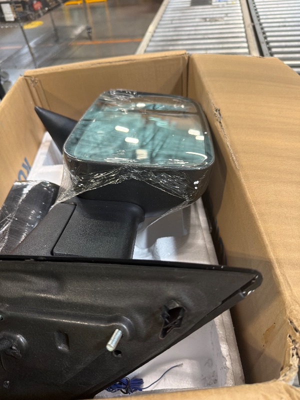 Photo 1 of ******SIMILAR ITEM******UIPERAUTO Pair Black Power Fold Towing Mirrors Compatible with 07-13 GMC Serria Yukon Chevy Silverado Suburban Tahoe w/Turn Light,Control Switch, Backup Lamp