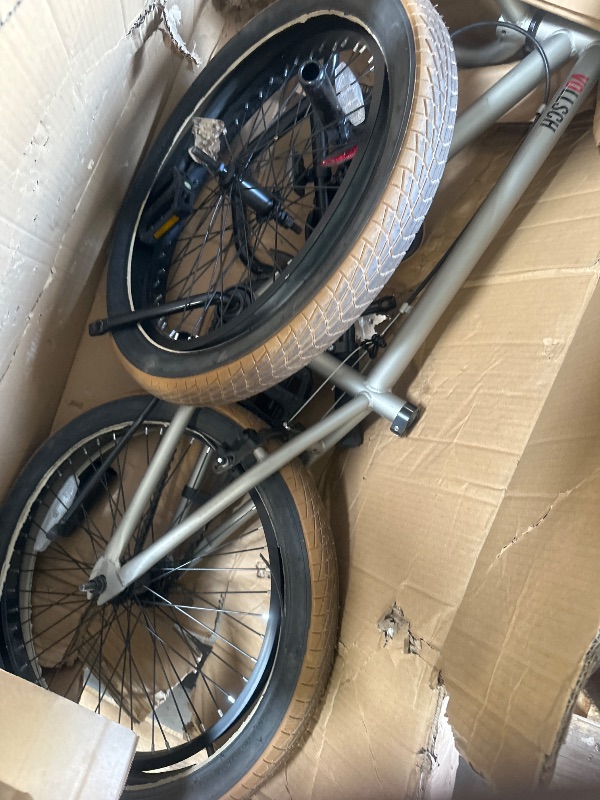 Photo 1 of ***NOT EXACT TO STOCK IMAGE/VIEW ALL IMAGES***
8/2/2026 ***MINOR DAMAGE***
vollsch Freestyle BMX Bikes 20 Inch Kids Bicycle for 8-15 Years Old Teens, Boys, Girls, Beginner-Lever Riders, Titanium Silver