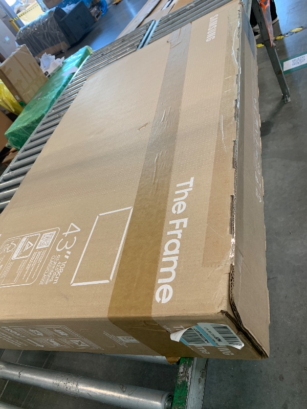 View 2 of [Missing Everything] Samsung 43" The Frame QLED 4K Smart TV (2025)