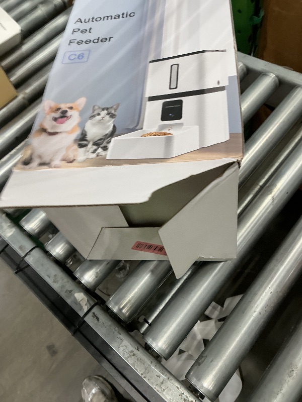 Photo 1 of [CAMERA SCRATCHED] Yakry Automatic Dog Feeder with Camera - 8L Smart Feeder