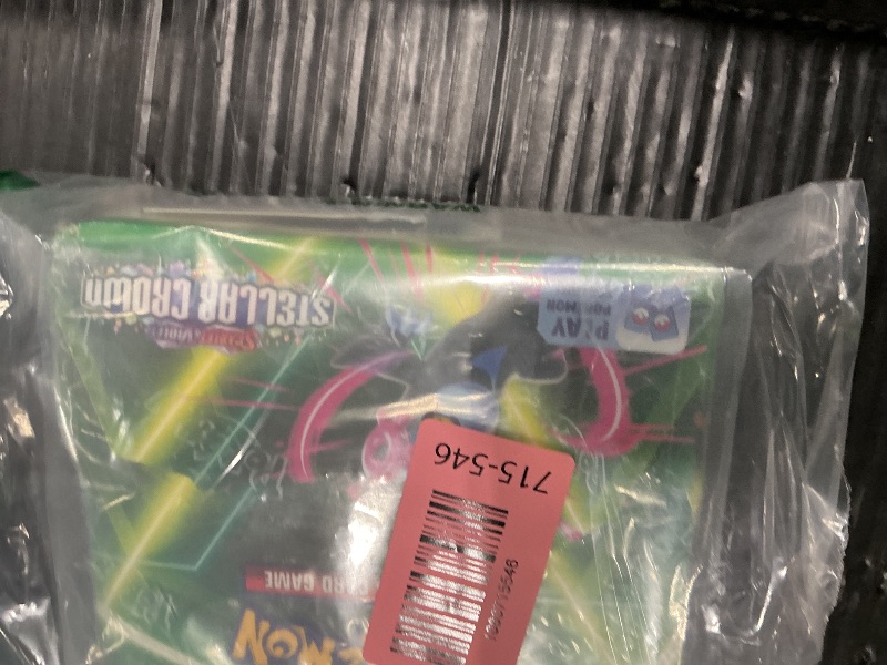 View 2 of [DAMAGED] [OPENED] Pokemon Sword and Shield Brilliant Stars Build and Battle Box - 4 Booster Packs