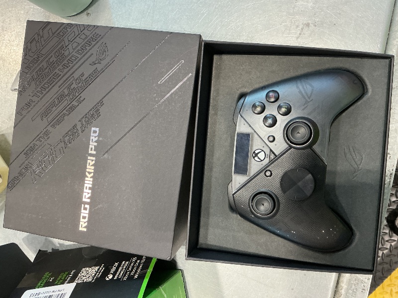 View 3 of ASUS Rog Raikiri Pro Black Bluetooth/USB Gamepad