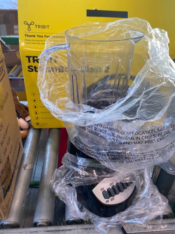 View 4 of [Broken Handle and Missing Lid] BLACK+DECKER Crush Master Blender (BL2010BP)