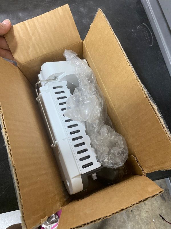 Photo 3 of ERP AEQ73209906 Refrigerator Ice Maker