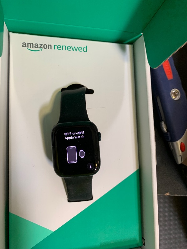 Photo 1 of MINOR SCRATCHES -------------------------------------------Apple Watch Series 8 (GPS, 45mm) Midnight Aluminum Case with Midnight Sport Band (Renewed Premium)
