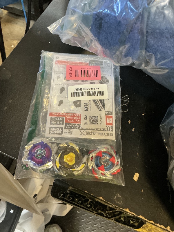 Photo 1 of Takara Tomy Beyblade X UX-15 Shark Scale Deck Set