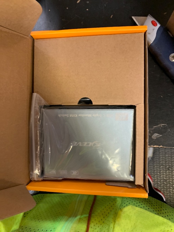 Photo 1 of Thunderbolt 4 KVM Switch 3 Monitors 2 Laptops 4K@60Hz, Displaylink USB C Docking Station 3 Monitor KVM for Windows Mac M1 M2 M3 M4, Extended Triple Displays,PD 100W,USB 3.0,USB 3.2,SD/TF,1G Ethernet