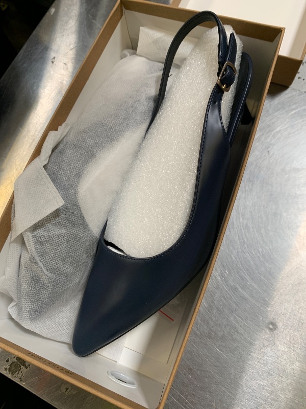 Photo 1 of GENSHUO Womens Slingback Kitten Heels Closed Pointed Toe Pumps Navy Blue Formal Dress Shoes Size 9.5